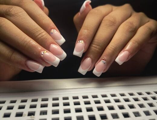 Професионален маникюр и ноктопластика от Cveti Nails